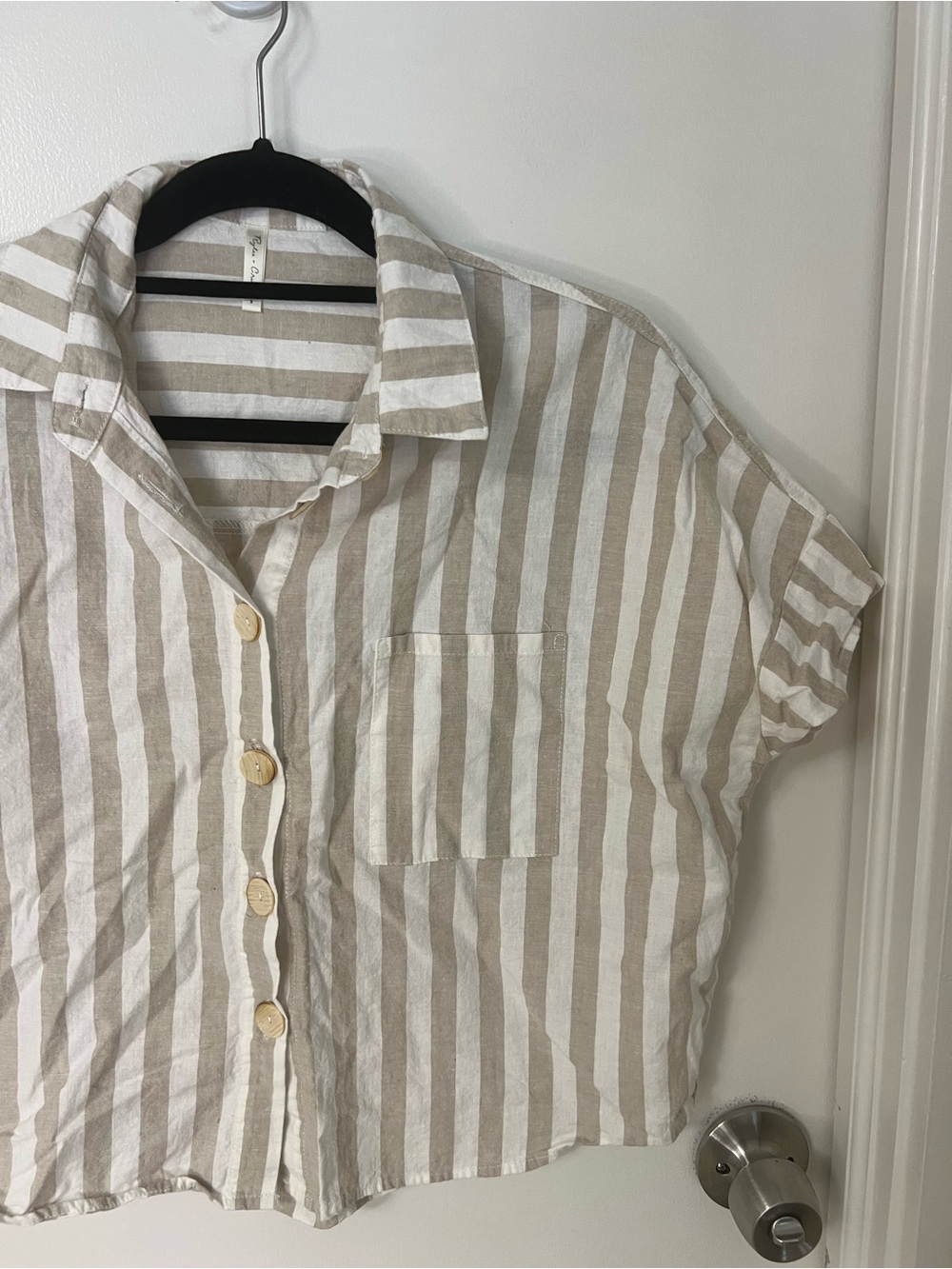 Rylee + Cru Beige & White Striped Linen Button-Up Matching Set Coastal Resort - Picture 3 of 9